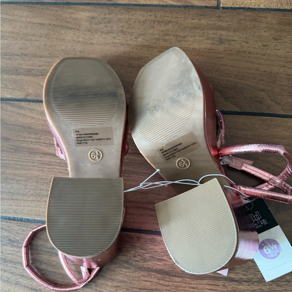 WILD FABLE Astro Metallic Pink Strappy Platform Sandals size 6.5